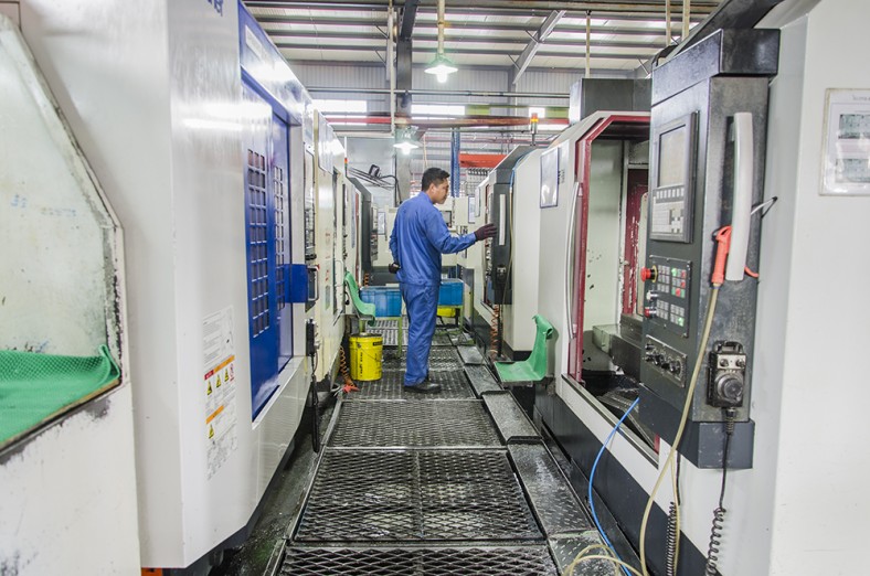 加工生產(chǎn)線(xiàn)（1）